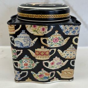 Vintage Department 56 Tea Leaves Pattern Collectable Teapots Tin 1990s